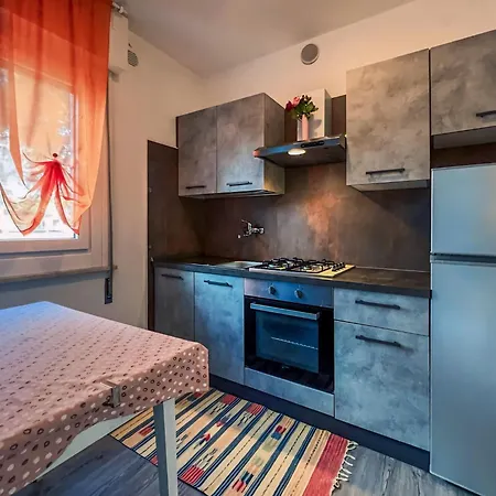 Bright And Cozy Flat For 6 Guests Apartment